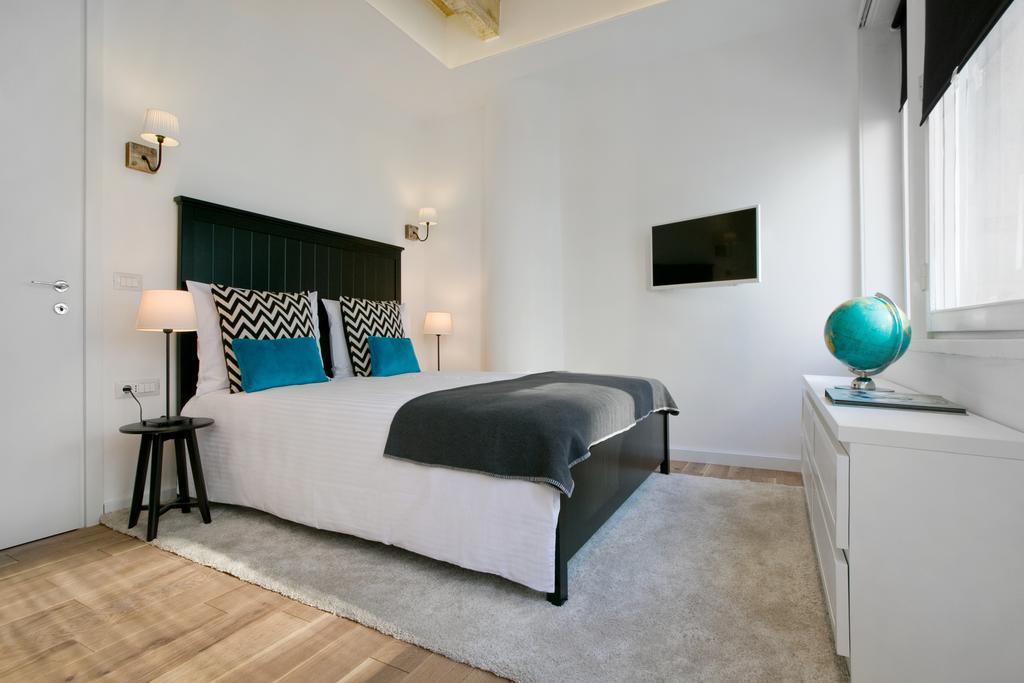Angel Main Square Center Zagreb Apartment Ngoại thất bức ảnh