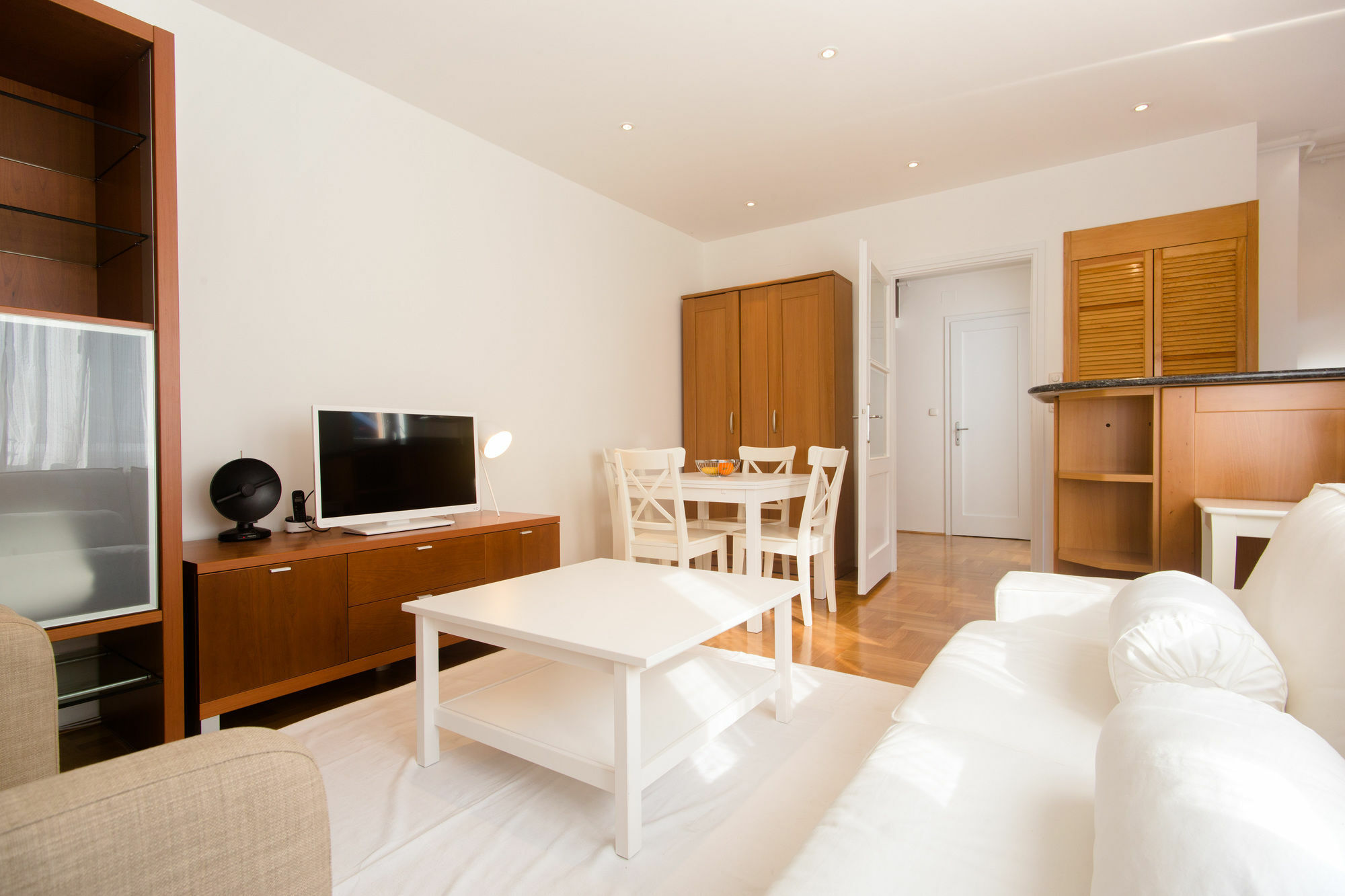 Angel Main Square Center Zagreb Apartment Ngoại thất bức ảnh